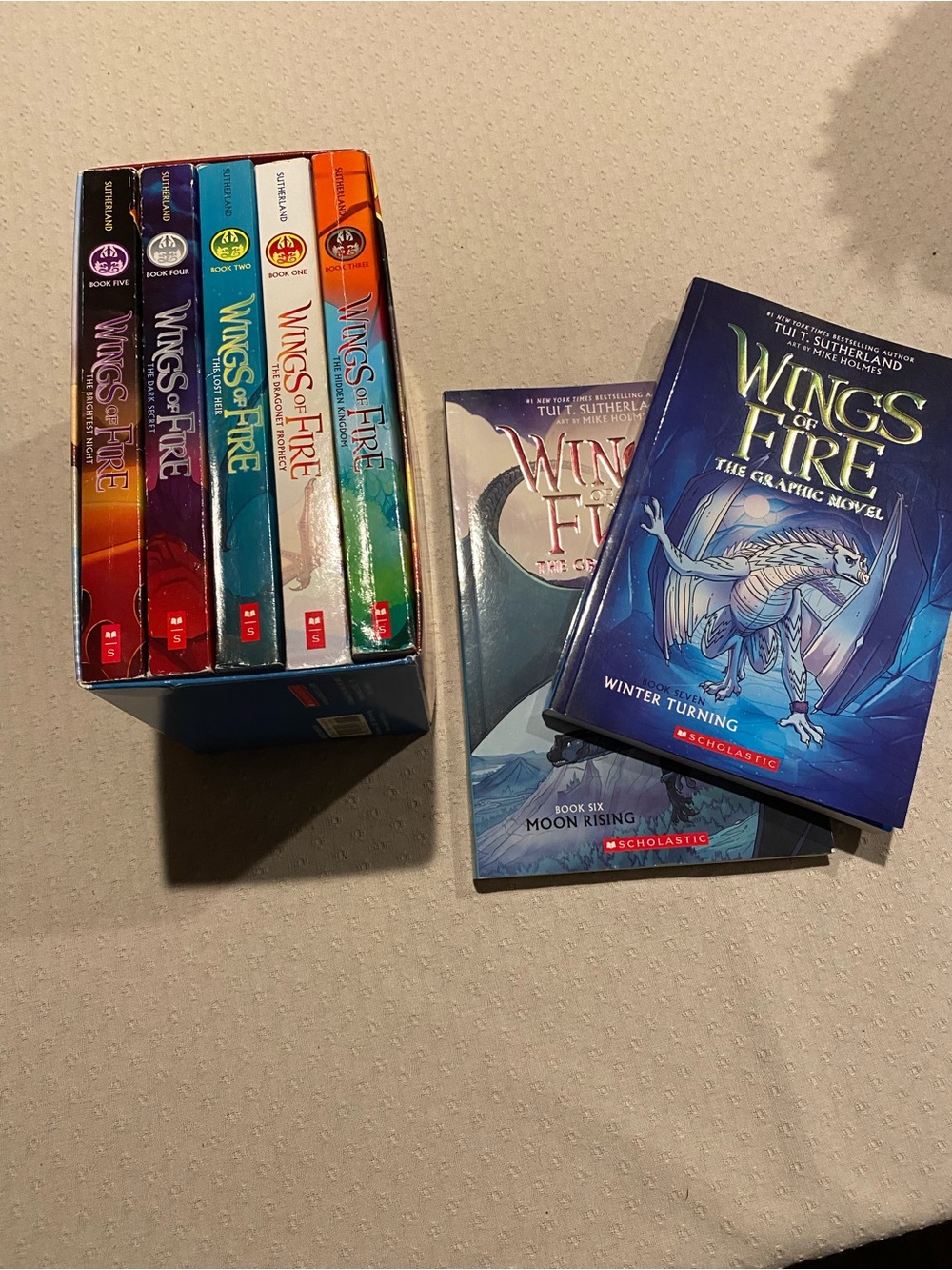 Popular scholastic series Wings of Fire